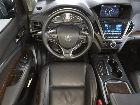 Used 2020 Acura MDX FWD image 17