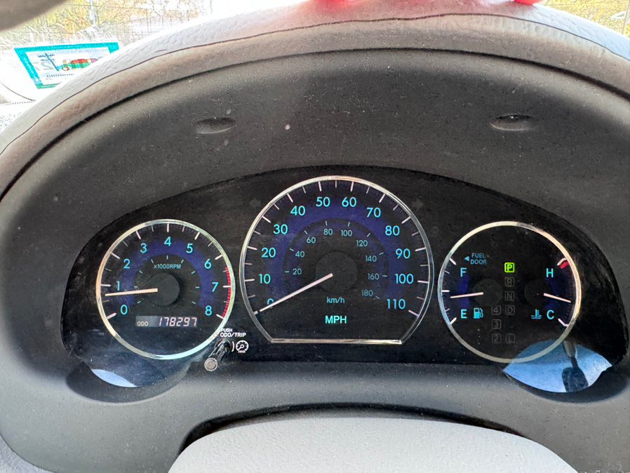 Used 2008 Toyota Sienna LE FWD image 17