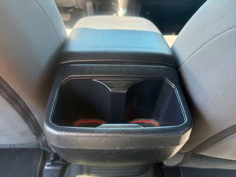 Used 2018 Toyota Tacoma TRD Off-Road image 24