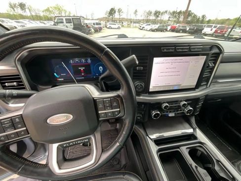 Used 2024 Ford F250 Platinum AWD/4WD image 18