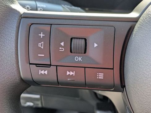 New 2026 Nissan Kicks SV image 15