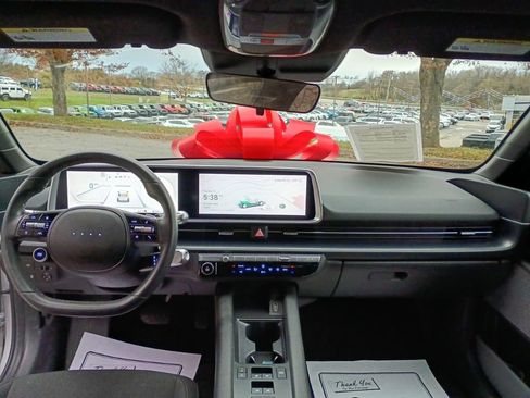 Used 2023 Hyundai Ioniq 6 SE image 18