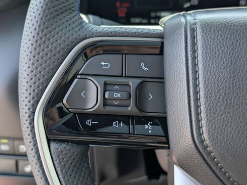 Used 2026 Toyota Sequoia Platinum AWD/4WD image 18