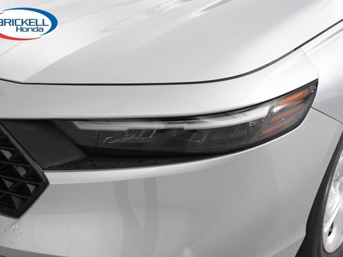 Used 2024 Honda Accord LX image 9