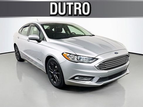 Used 2018 Ford Fusion SE w/ Equipment Group 601A FWD image 1