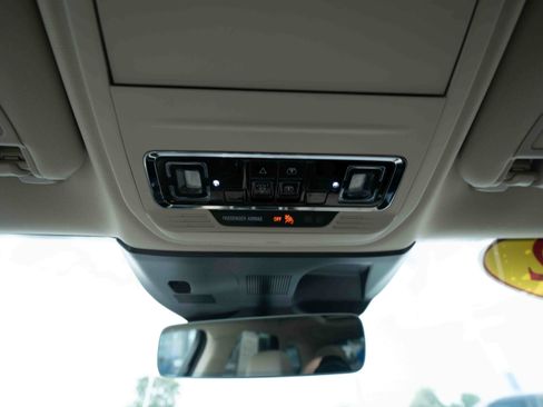 Used 2022 Lincoln Corsair Reserve w/ Equipment Group 201A AWD/4WD image 18