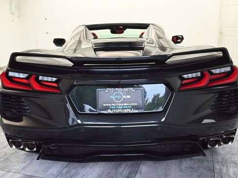 Used 2024 Chevrolet Corvette Stingray Preferred Conv w/ Z51 Performance Package RWD image 9