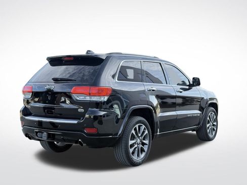 Used 2017 Jeep Grand Cherokee Overland image 8