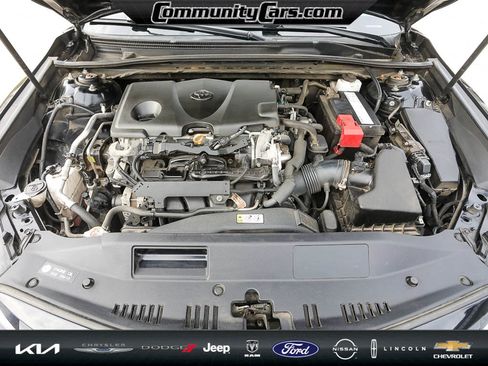 Used 2019 Toyota Camry LE image 20