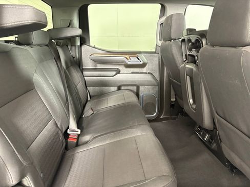 Used 2025 Chevrolet Silverado 1500 LT RWD image 17