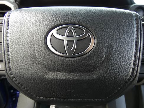 Used 2025 Toyota Tacoma SR5 image 75