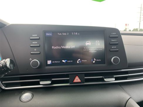 New 2025 Hyundai Elantra Blue image 9