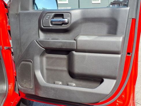 Used 2022 Chevrolet Silverado 1500 Custom Trail Boss AWD/4WD image 13