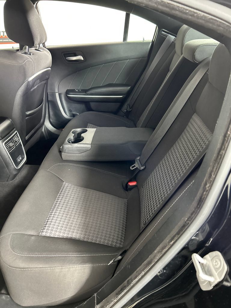 Used 2022 Dodge Charger R/T RWD image 17