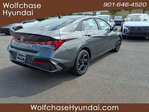 New 2026 Hyundai Elantra SEL Sport Premium FWD image 5