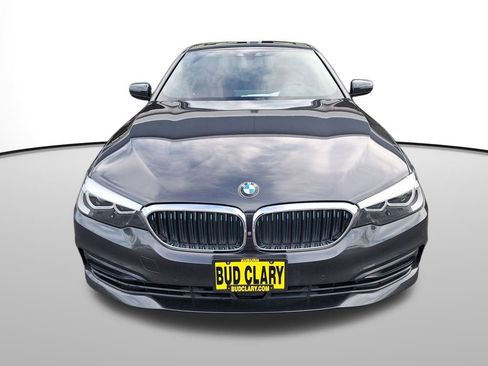 Used 2019 BMW 530e w/ Premium Package image 9