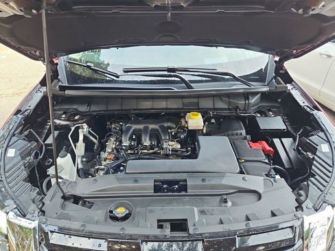 Used 2025 Nissan Pathfinder Platinum image 42