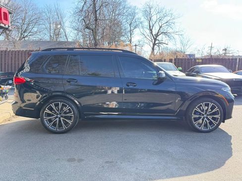 Used 2022 BMW X7 M50i w/ Executive Package image 4