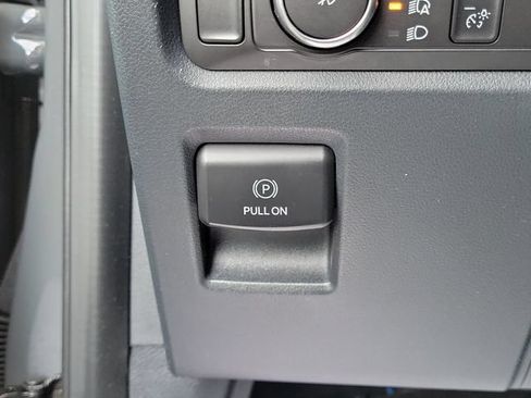 Used 2021 Ford F150 XL w/ STX Appearance Package RWD image 12
