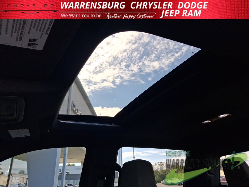 Used 2023 Chevrolet Silverado 1500 ZR2 w/ Technology Package AWD/4WD image 27