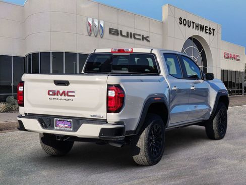 New 2026 GMC Canyon Elevation w/ Convenience Package image 5