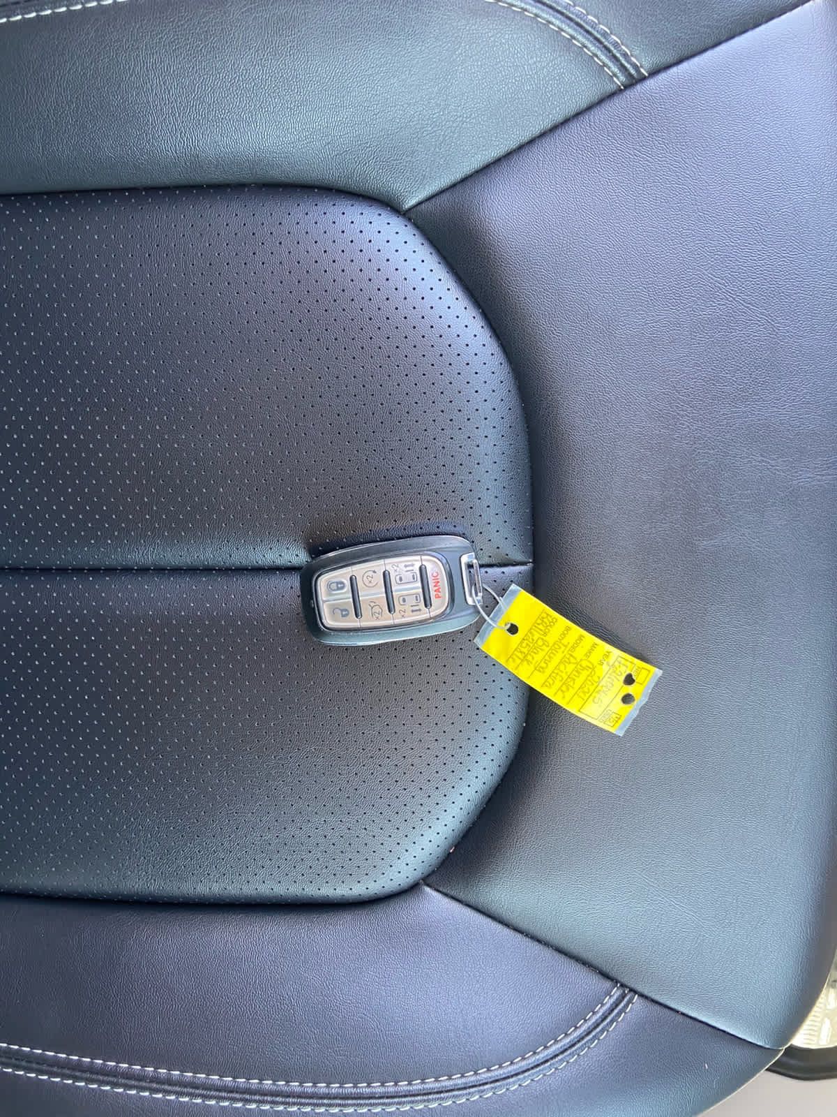 Used 2024 Chrysler Pacifica Touring-L FWD image 38