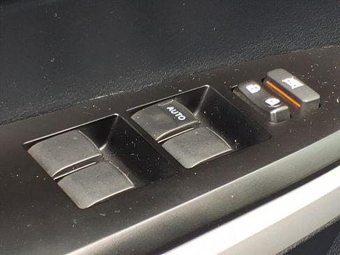 Used 2018 Toyota Tundra SR5 image 14