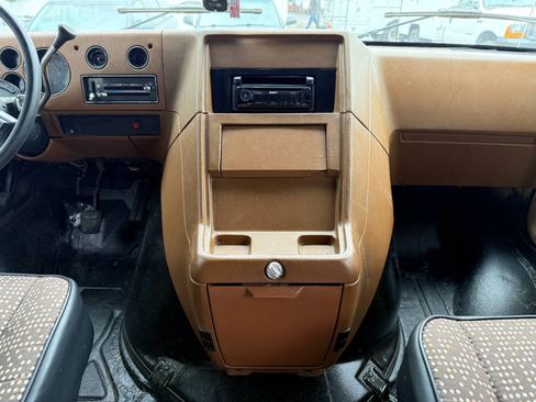 Used 1990 Chevrolet G30 Heavy-Duty Extended Sportvan RWD image 23