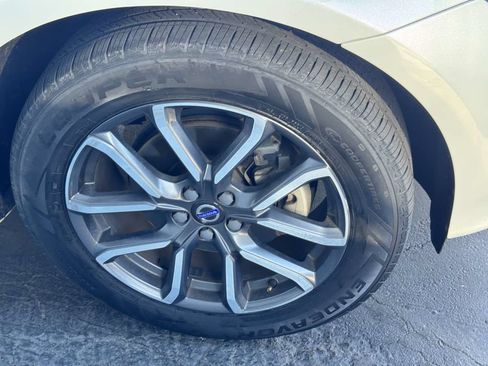 Used 2017 Volvo XC60 T6 Dynamic w/ Climate Package AWD/4WD image 20