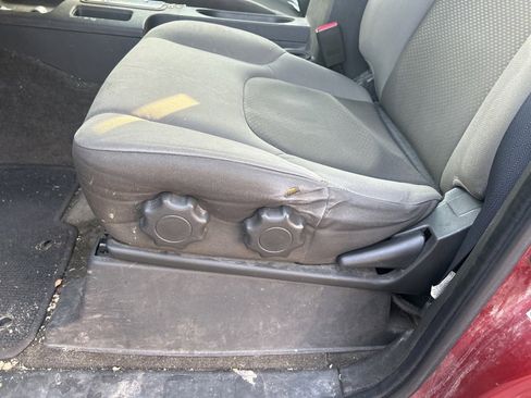 Used 2013 Nissan Xterra S w/ Value Package image 21