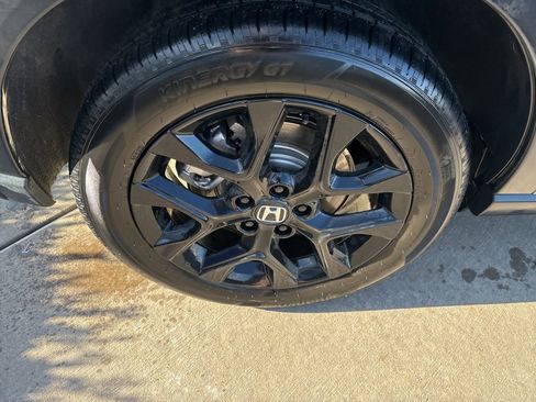 Used 2024 Honda HR-V Sport image 12