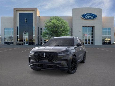 New 2026 Lincoln Aviator Reserve image 2