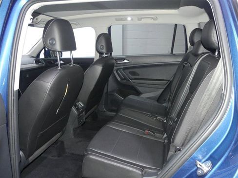 Used 2018 Volkswagen Tiguan SEL image 26