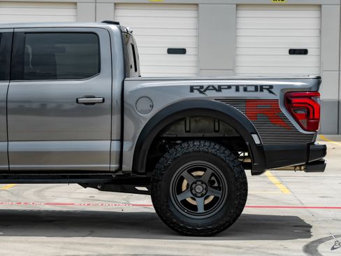 Used 2025 Ford F150 Raptor w/ Equipment Group 803A Raptor R AWD/4WD image 9