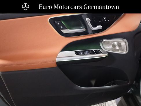 Used 2026 Mercedes-Benz GLC 300 4MATIC image 8