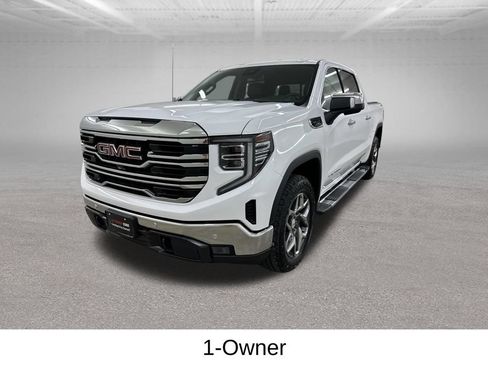 Used 2022 GMC Sierra 1500 SLT w/ SLT Premium Plus Package AWD/4WD image 8