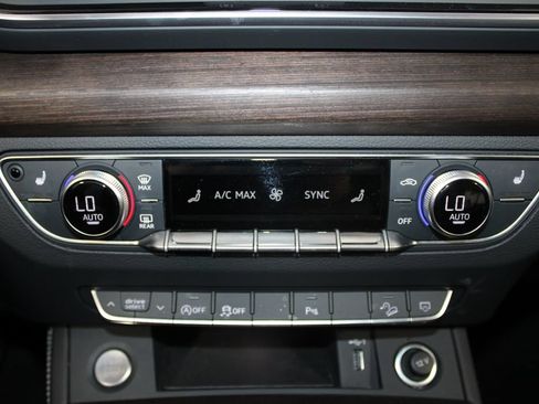 Used 2024 Audi Q5 2.0T Premium Plus AWD/4WD image 41