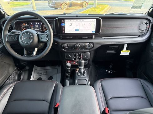 New 2025 Jeep Wrangler Unlimited Rubicon w/ Steel Bumper Group image 25