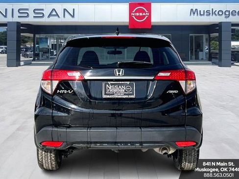 Used 2019 Honda HR-V LX image 6