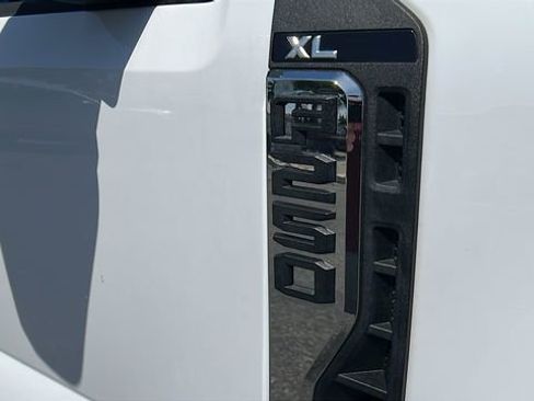 Used 2024 Ford F250 XL w/ XL Off-Road Package AWD/4WD image 9