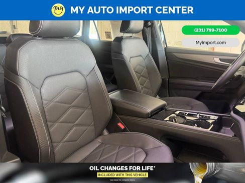 Used 2024 Volkswagen Atlas Cross Sport SE AWD/4WD image 30