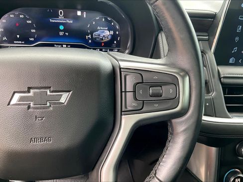 Used 2022 Chevrolet Tahoe Z71 w/ Z71 Off-Road Package AWD/4WD image 24