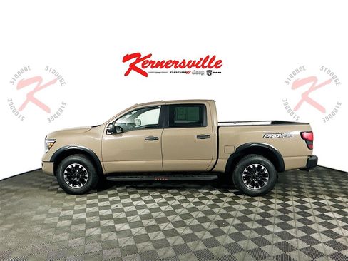 Used 2021 Nissan Titan PRO-4X w/ Pro-4x Convenience Package image 4