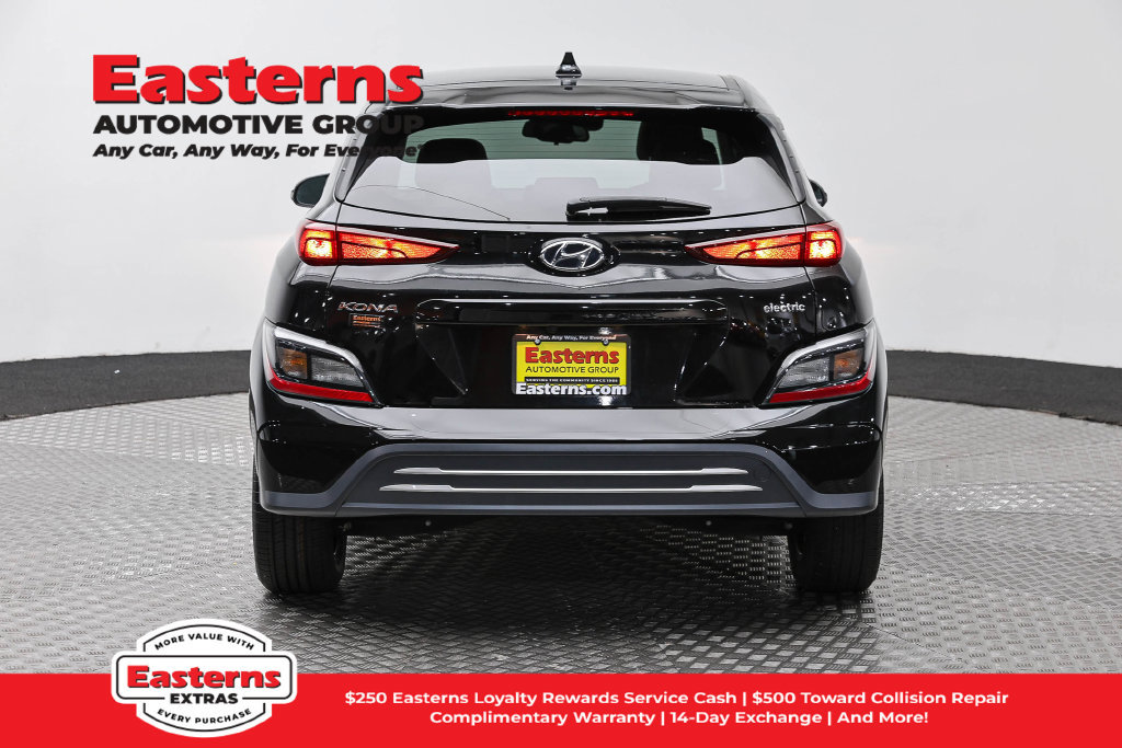 Used 2023 Hyundai Kona SEL FWD image 7