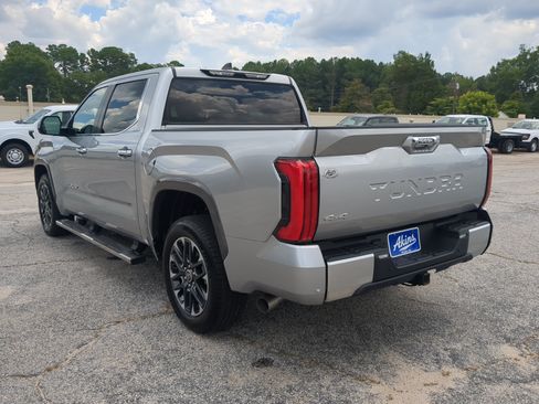 Used 2024 Toyota Tundra Limited w/ Power Package AWD/4WD image 5