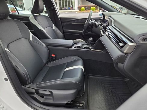 Certified 2025 Toyota Camry SE FWD image 15