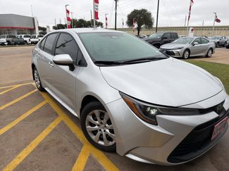 Certified 2025 Toyota Corolla LE video 1