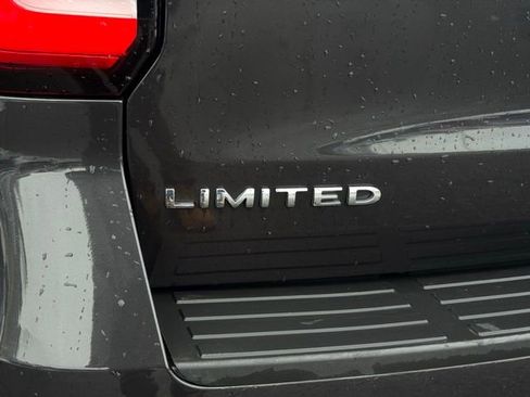 Used 2024 Ford Expedition Max Limited image 8