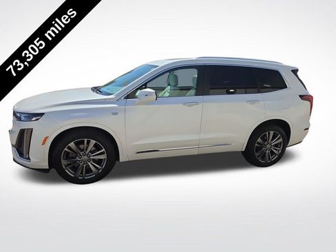 Used 2021 Cadillac XT6 Premium Luxury AWD/4WD image 2