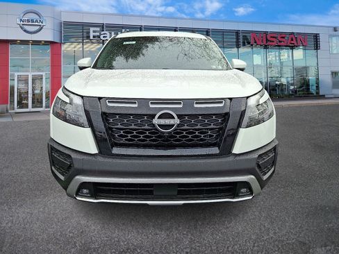 New 2025 Nissan Pathfinder Rock Creek image 2